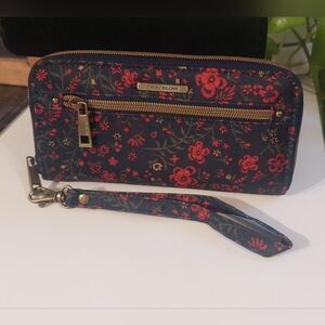Travelon Navy and Red Floral Wristlet